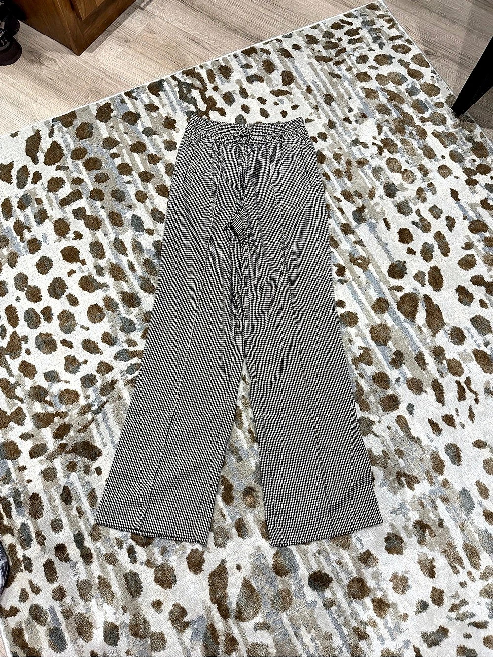 H&M Houndstooth Pull-On Trousers Wide Leg Pants